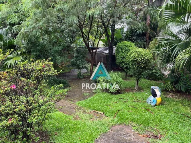 Vende predio comercial no Bairro Planlto, oportunidade para construtoras tambem