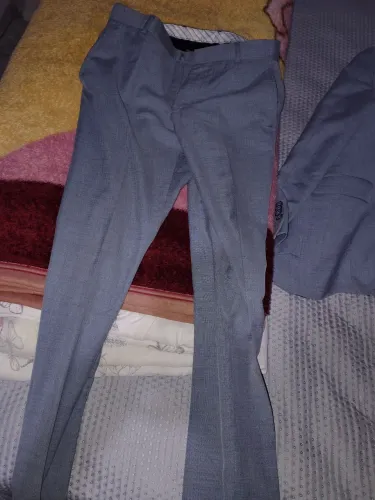 Terno cinza Raffler tamanho 40 calça e blazer 46