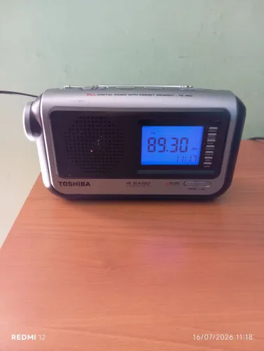 Rádio Toshiba tr450