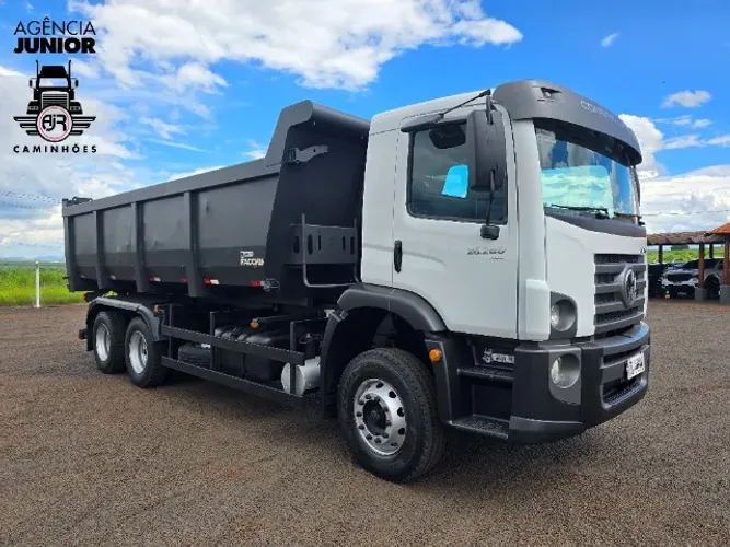VW 26280 ano 2022 Traçado Basculante de 20M / caminhão sem detalhe / 100% operacional.
