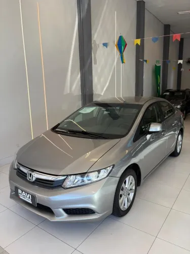 Honda Civic Sedan LXS 1.8/1.8 Flex 16V Aut. 4P 2012