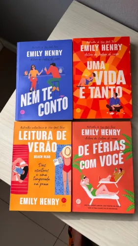 Livros Emily Henry usado em ótimo estado
