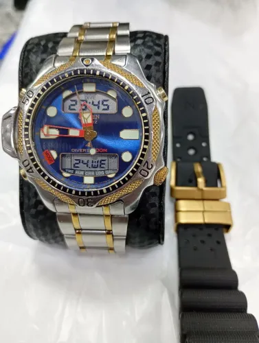 Citizen C 500 Azul Royal Série Ouro
