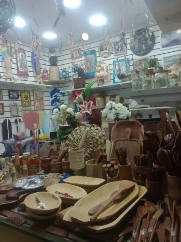 Passo ponto comercial na feira de artesanato de Pitangueiras Guarujá 