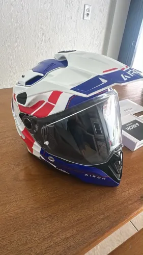 Capacete Airoh Commander