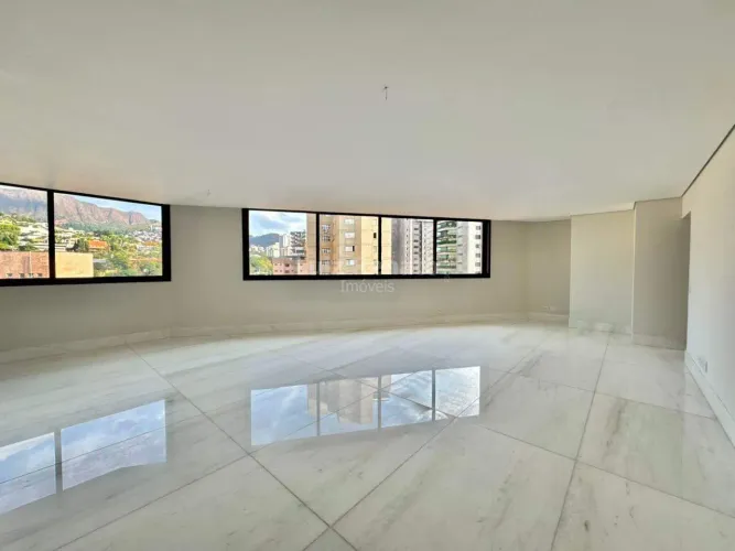 Apartamento à venda no bairro Serra