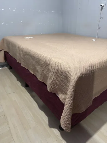 Vendo cama queen. Não faço entrega 