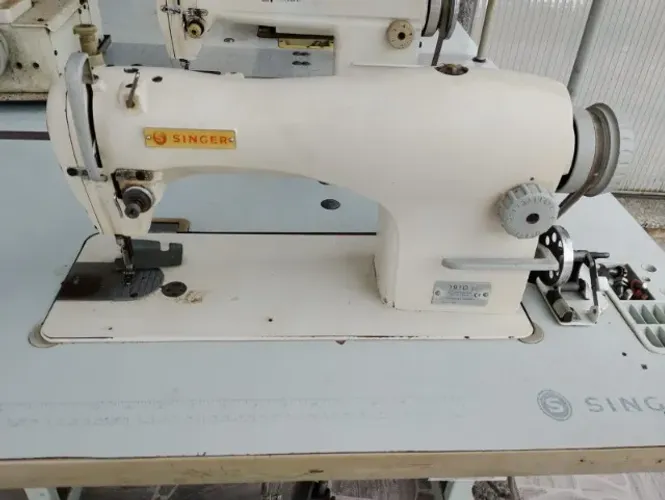 MAQUINA DE COSTURA INDUSTRIAL NA PROMOÇÃO A PARTIR DE 1300