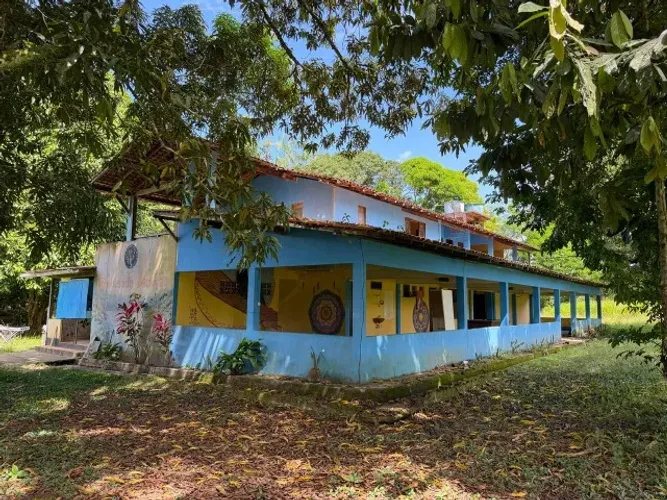 VENDO POUSADA LOCALIZADA EM SANTA ISABEL DO PARÁ, EM ÓTIMA LOCALIZAÇÃO