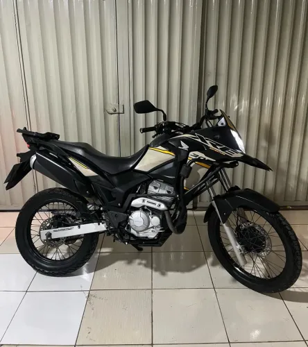 VENDE-SE XRE 300 2022