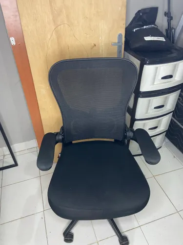 Cadeira DT3 ergonômica muito confortável