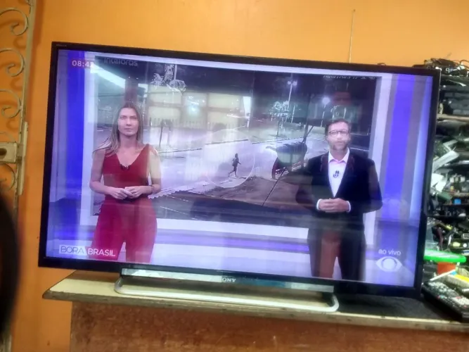 TV Sony 42" defeito no display 100Rs