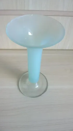 Antigo vaso em vidro anos 70 linda peça imponente nouveau solitário.