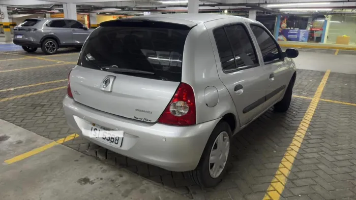 Renault Clio Hi-flex 1.0 16V 5P 2011