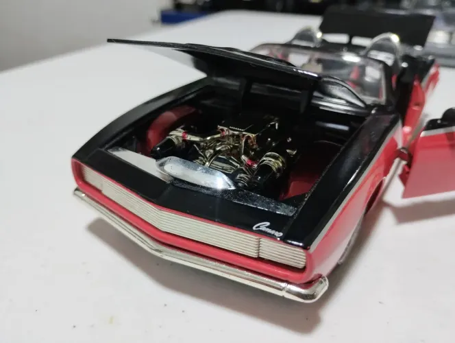 Miniatura Chevy Camaro 1967 dub Jada toys 1/24