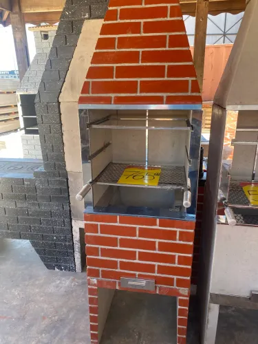 Churrasqueira de tijolinho cor cerâmica pré moldada de concreto