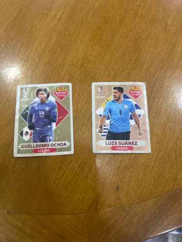 2 figurinhas extras 20222 - Luis Soares bronze e Ochoa dourada