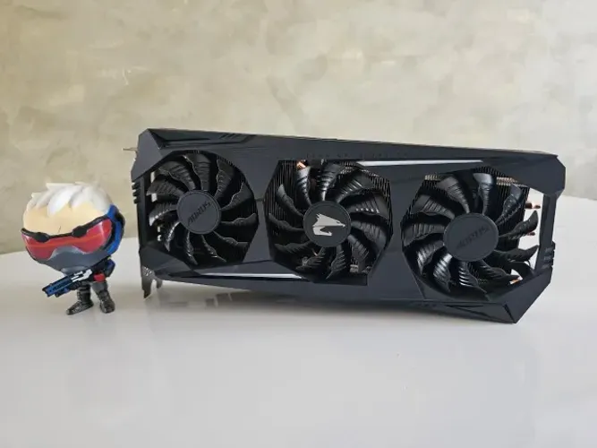 Placa de Video RX 5700 XT Aorus
