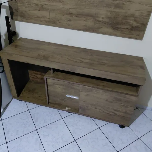 Venfo Rak com painel para teve