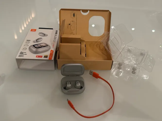 JBL LIVE BUDS 3