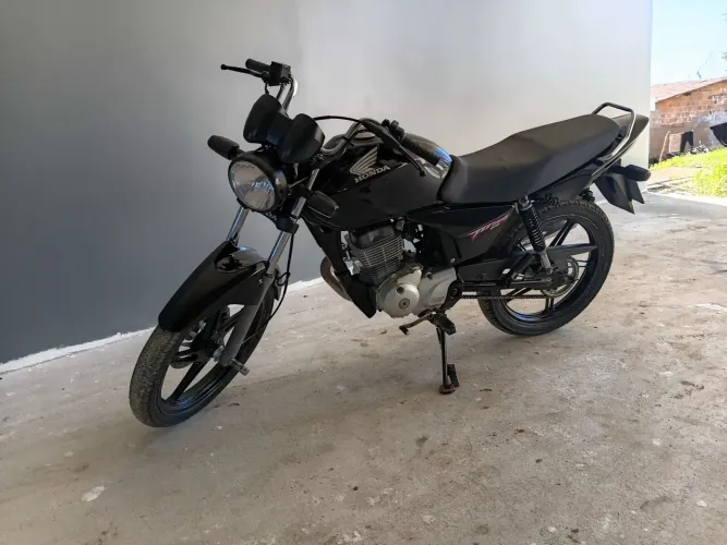 Vende se titan extra 2006 2007 carburada