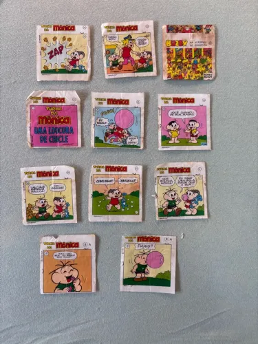 Kit com 11 figurinhas da marca ping pong edição turma da monica