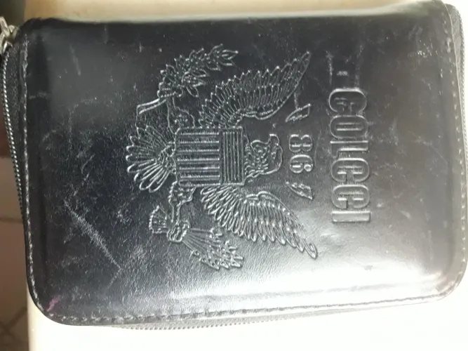 Carteira de couro colcci