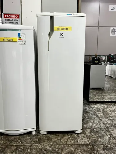 Geladeira Em ótimo estado