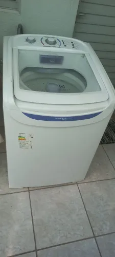 Maquina de lavar Electrolux 15kg semi nova