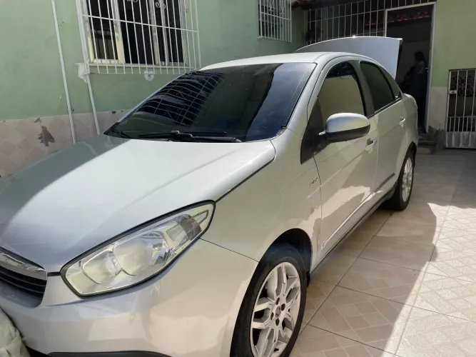 Fiat Grand Siena Essence Dual. 1.6 Flex 16V 2015
