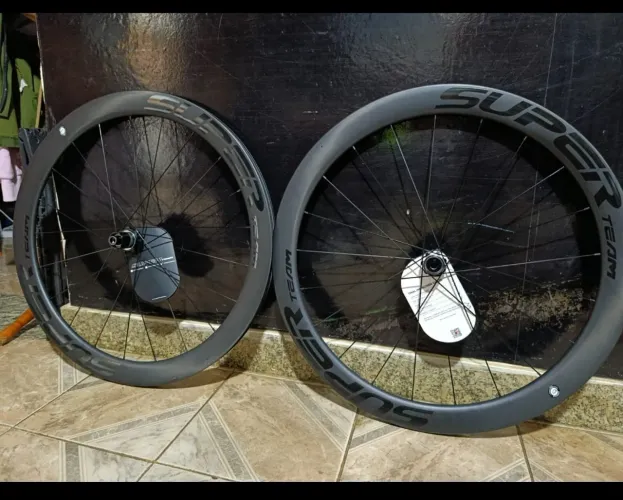 Rodas carbono disc 50mm
