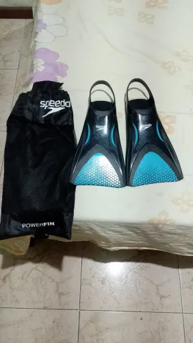 Vendo pe de pato da speedo