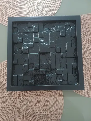 Vendo 2 formas de fazer placas de gesso ou cimento