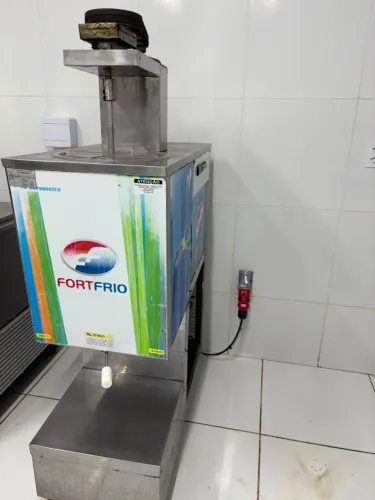 Maquina de Sorvete 80/100