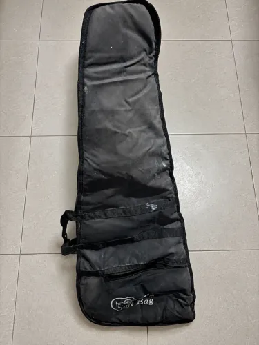 Capa guitarra Acolchoada