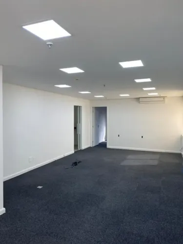 106933 Conjunto Comercial no Itaim  200m², Vão Livre e 3 Vagas