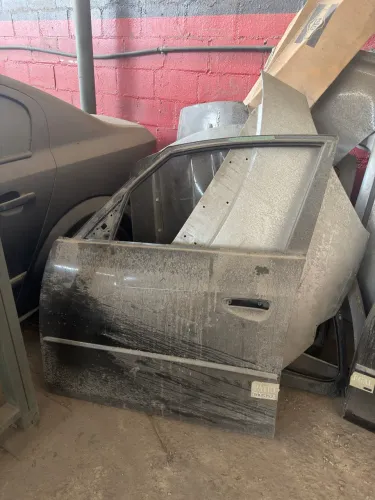 Porta jac j6 esquerda dianteira ou traseira 
