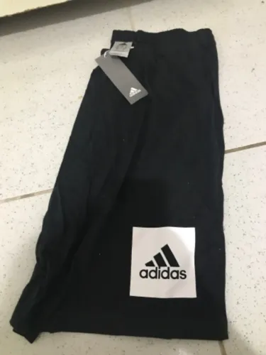 Bermuda Adidas Modelo Knit Big Logo  - Preta  TAM G -Nova c/ Etiqueta-50 cm de comprimento