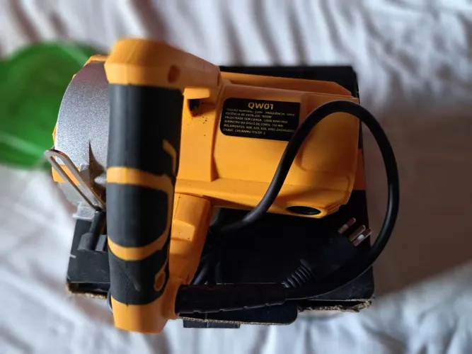 Vendo uma máquina mármore