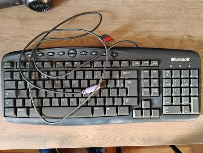 Teclado Wired 500 Microsoft PS/2