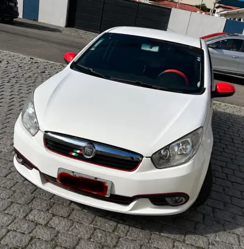 Fiat Grand Siena Attrac. 1.4 EVO F.flex 8V 2014