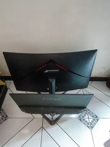 Monitores com avaria