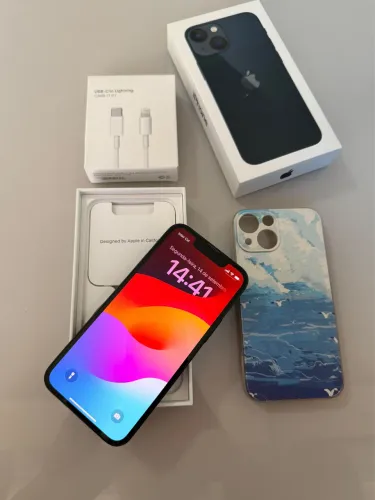 iPhone 13 mini 128GB - Bateria: 73%