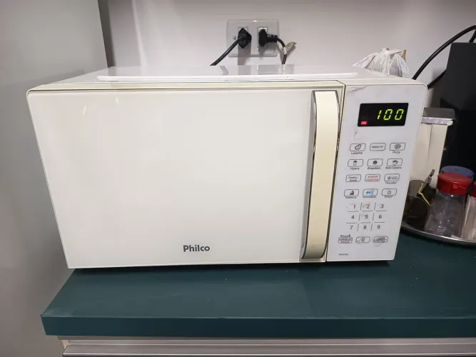 Forno microondas Philco 20 litros