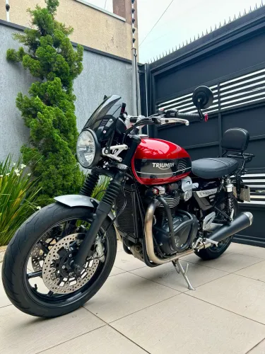 Triumph Speed twin 1200 