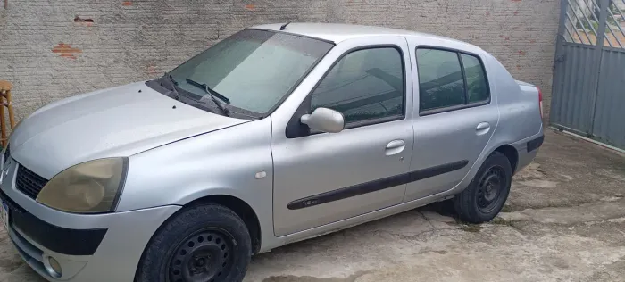 Renault Clio Sed. Privilège Hi-flex 1.6 16V 4P 2005