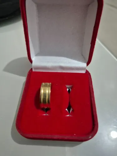 Vendo aliança de ouro 18k