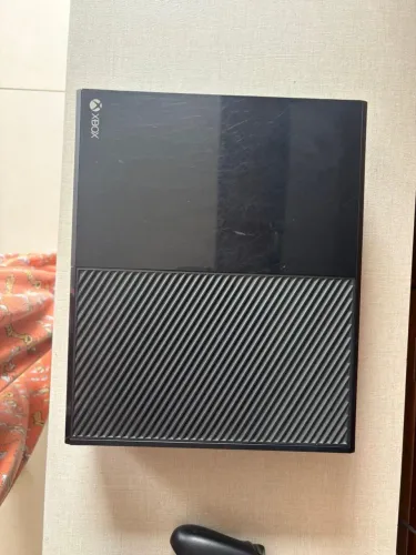 XBOX ONE 1TB 2 controles