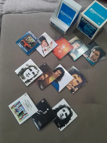 Box Roberto Carlos pra sempre coleção dos anos 70 (12 CDs) - Impecável