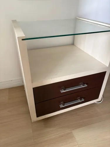 Mesa de cabeceira